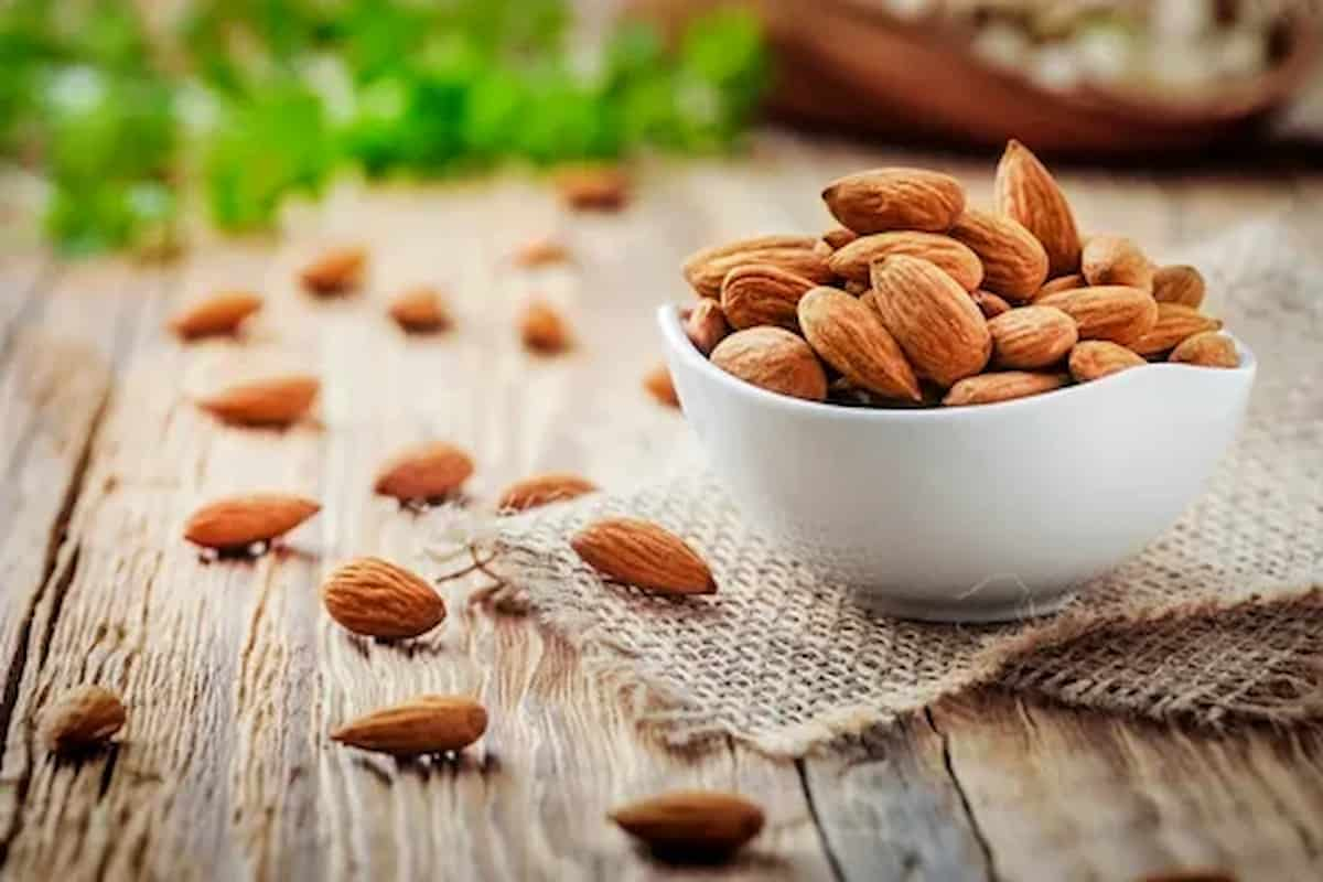  mamra almonds calories and its benefits for health of body 